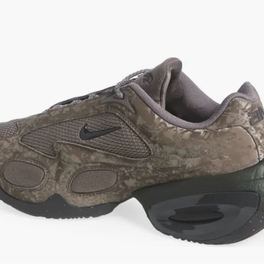 NIKE Air Max Muse Sneaker (Women) SIZE 7
Cave stone
No box Brand new - Picture 2 of 5